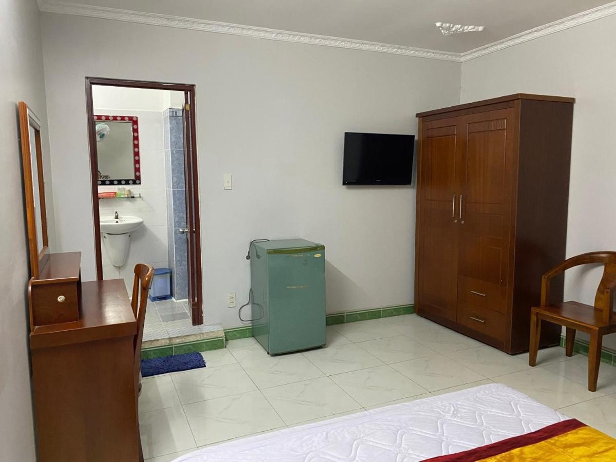 Khach San Thanh Hong Ho Chi Minh City Exterior photo